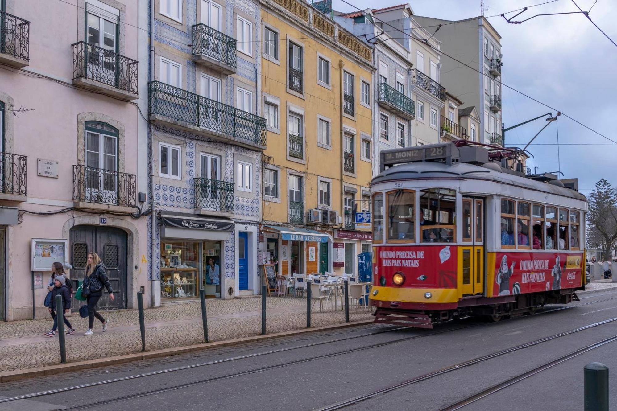 Superb Apartments Overlooking Graca In Lisboa 外观 照片