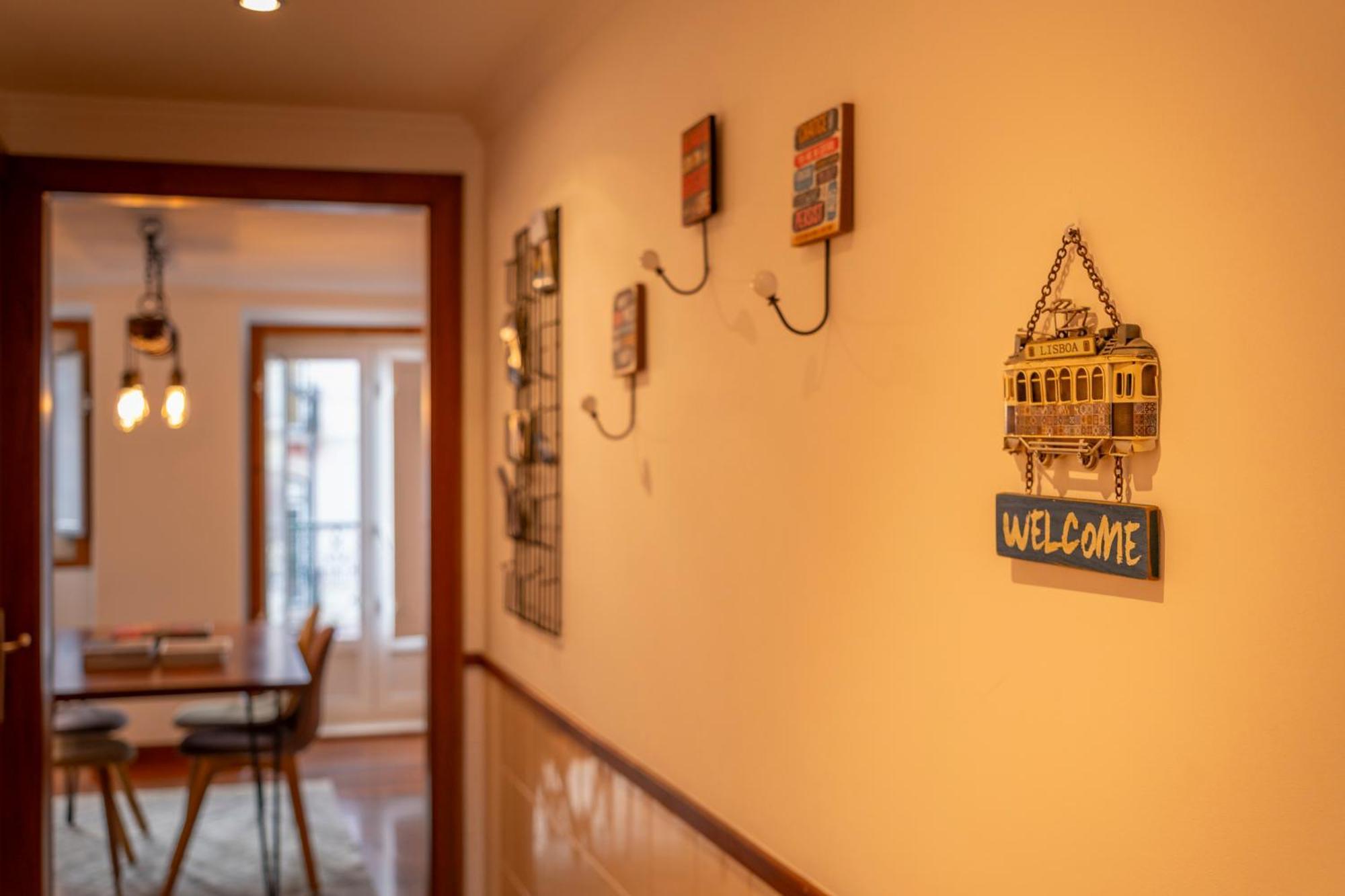 Superb Apartments Overlooking Graca In Lisboa 客房 照片