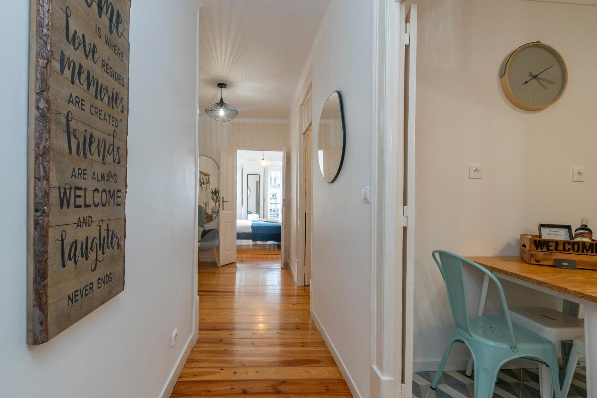 Superb Apartments Overlooking Graca In Lisboa 客房 照片