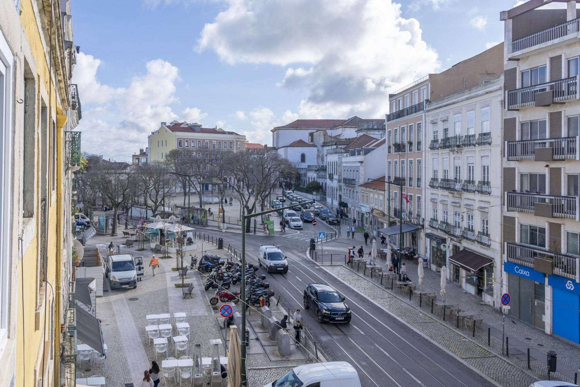 Superb Apartments Overlooking Graca In Lisboa 客房 照片